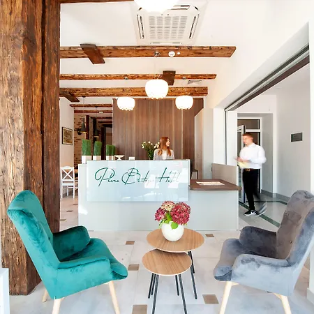 Plaza Boutique Hotel-2